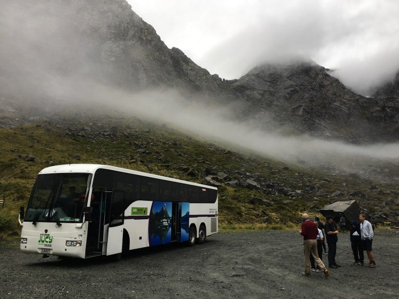 Thẻ xe buýt ở New Zealand chỉ có giá 135 NZD, nhưng bạn được đi tổng cộng 15 giờ 