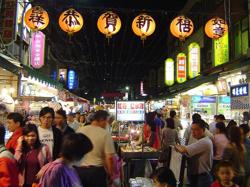 Ở chợ Shilin bạn sẽ bắt gặp nhiều thực đơn tiếng Anh và cả tiếng Nhật 