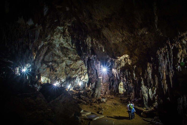 Vietnam Breathtaking Nature and Culture. Hua Ma Cave in Cao Bang