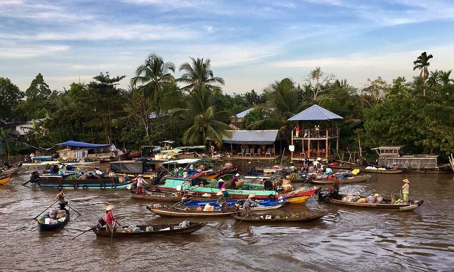 Visit Cai Rang Floating Market