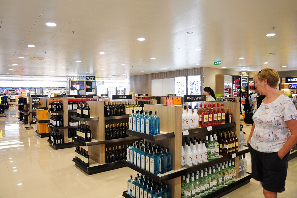 SG9 Day 07 Duty Free Shop