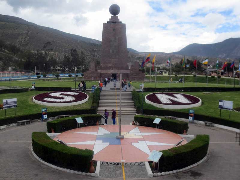 Đường xích đạo ở Quito