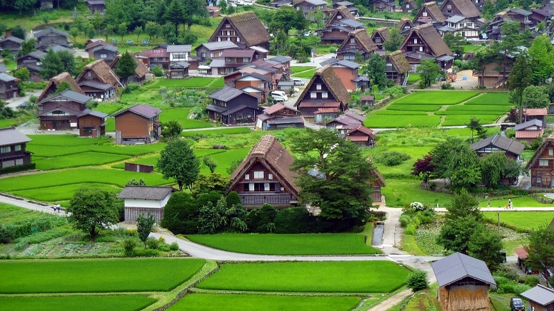 Làng lịch sử Shirakawa-Go và Gokayama ở Nhật Bản