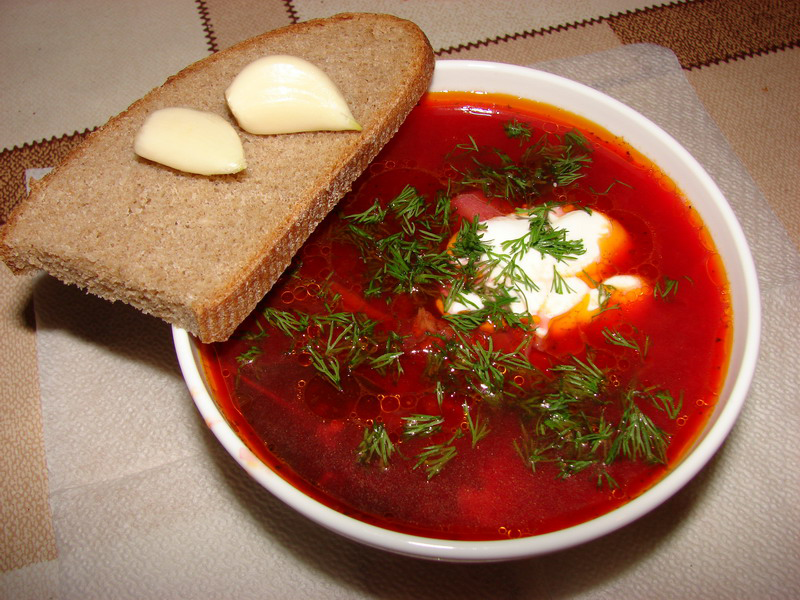 Món súp Borscht rất đặc trưng của Ukraina chính ra cũng không tồi đâu