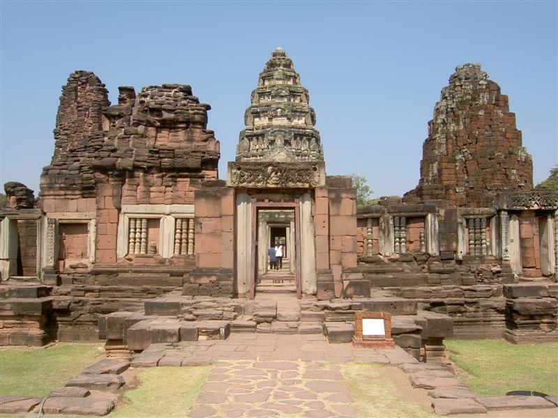 Tàn tích Phimai khiến tôi nhớ đến Angkor Wat ở Campuchia