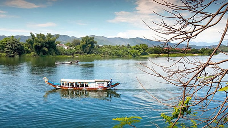 Sông Hương xứng đáng là một biểu tượng và là niềm tự hào của người dân xứ Huế