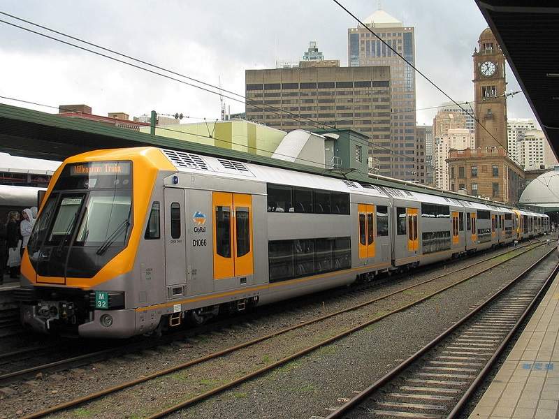 Tàu điện ở Úc có giá rất hợp lý lại đi được nhiều nơi, đặc biệt phổ biến ở các thành phố lớn 