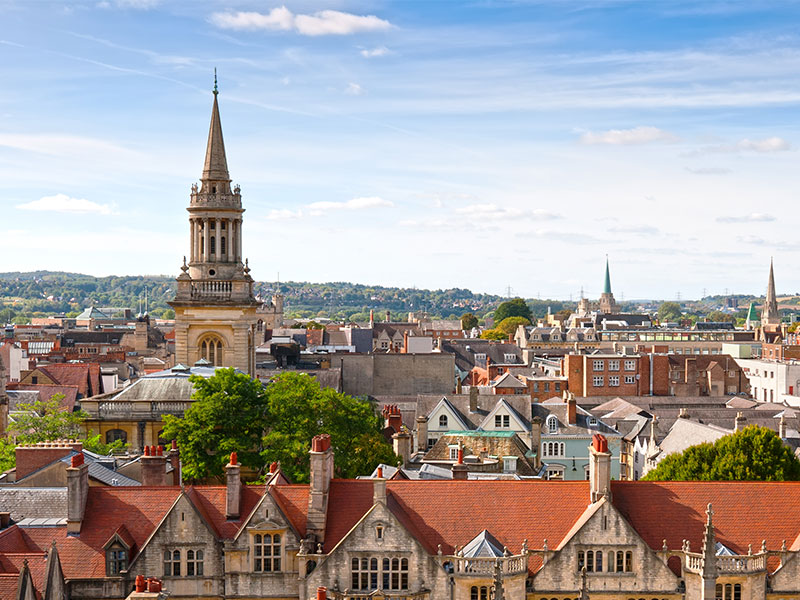 Oxford không lớn, nên bạn hoàn toàn có thể đi bộ dạo quanh khu vực 