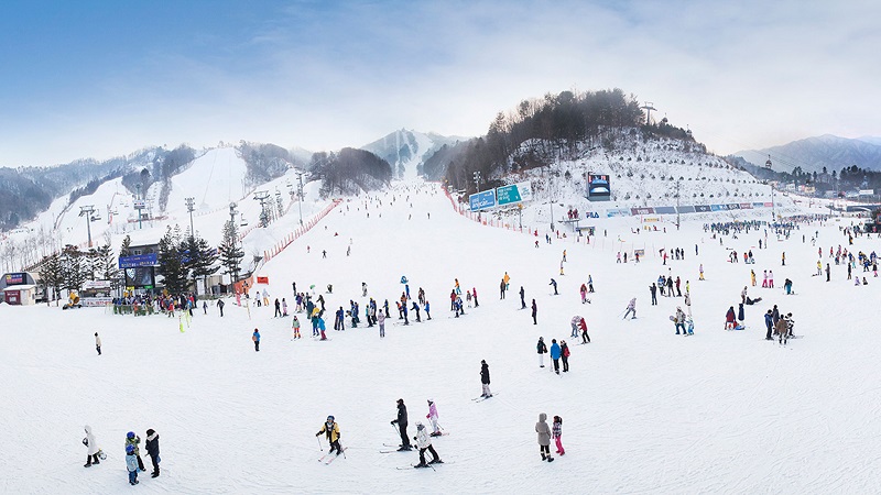 Trải nghiệm vui chơi thú vị với băng tuyết tại Nhật Bản trong mùa đông