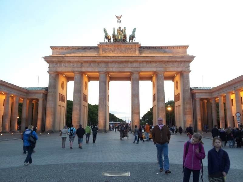 Thủ đô Berlin thực sự rộng lớn với rất nhiều điểm tham quan mang tính biểu tượng 