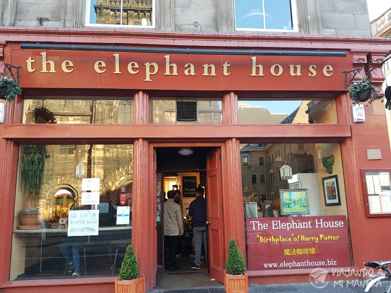 Quán cafe The Elephant House là nơi J.K Rowling đã viết nên Harry Porter