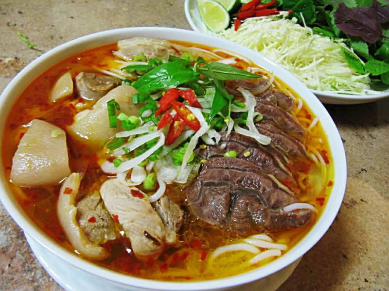 Bún bò Huế rất được ưa chuộng làm món ăn sáng ở Đà Lạt 