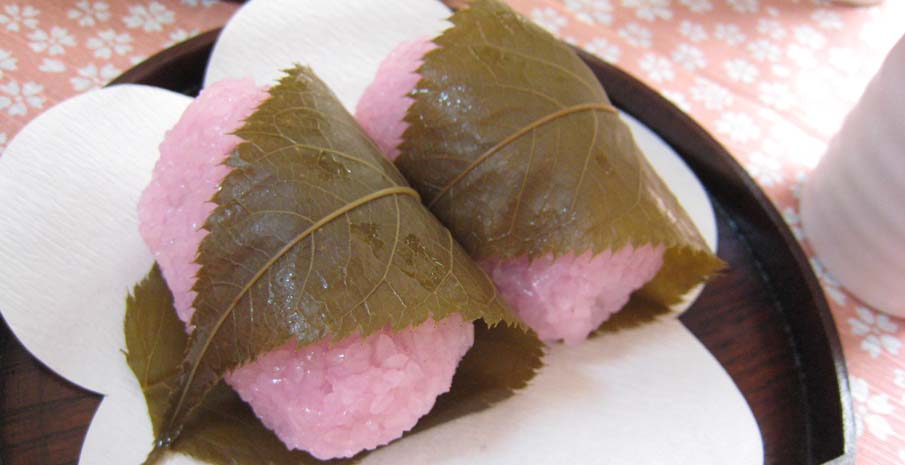 Sakuramochi (Cherry bánh gạo hoa)