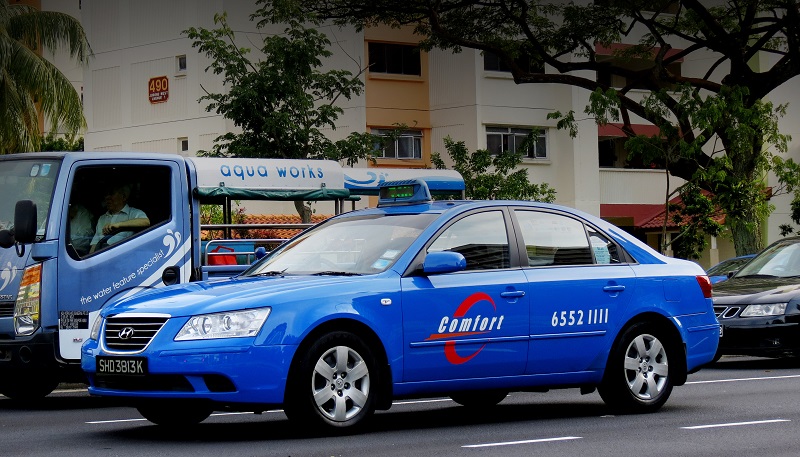 Taxi màu xanh tại Malaysia cho chuyến đi du lịch đẳng cấp