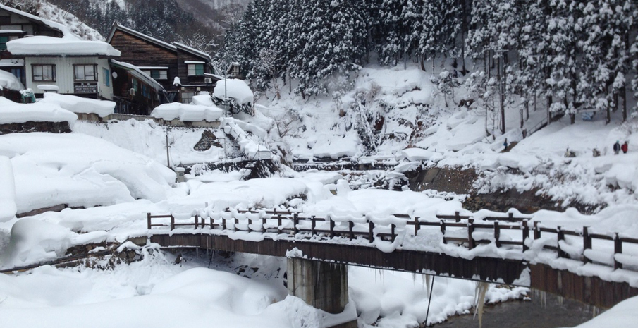 Nagano rất lạnh - kể cả vào mùa hè vẫn có nơi bị đóng tuyết