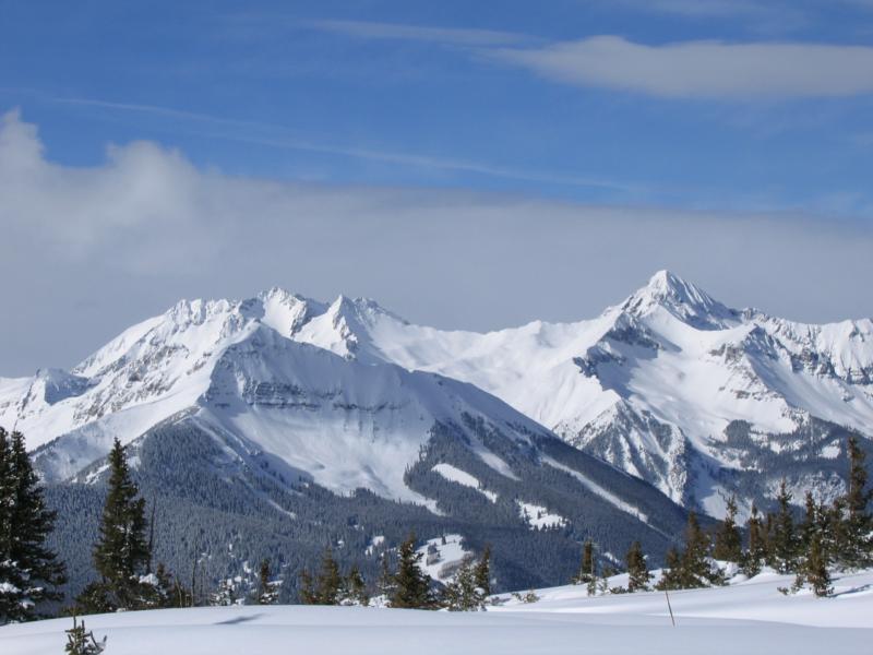 Quang cảnh Colorado mùa tuyết rơi