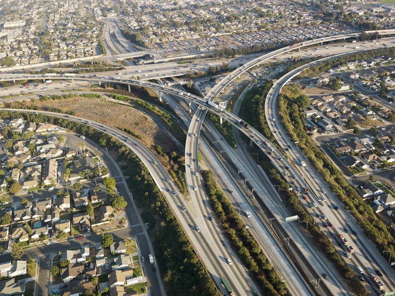 Giao thông ở Los Angeles nhìn từ trên cao