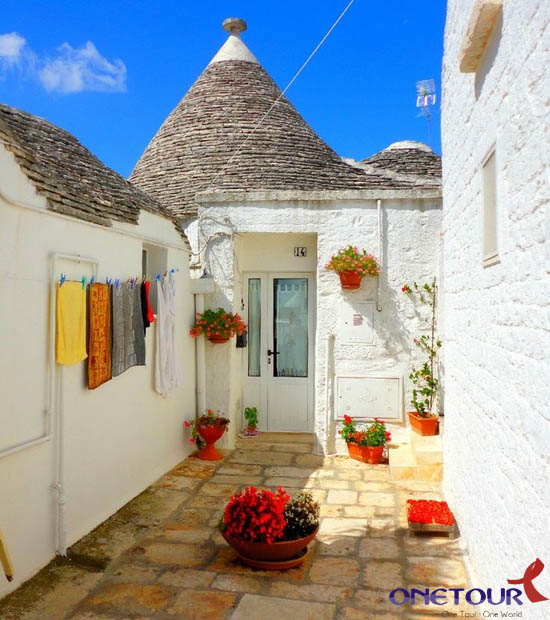 Trải nghiệm cuộc sống thanh bình tại thành phố Alberobello cổ tích - du lịch ý 1