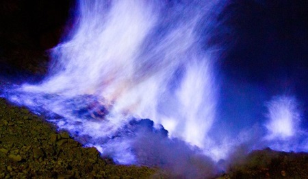 Ngắm nhìn cảnh quan tuyệt đẹp trên miệng ngọn núi lửa đang say giấc ngủ 3